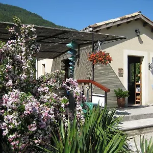 https://domaine-du-murier.hotels-rhonealpes.com